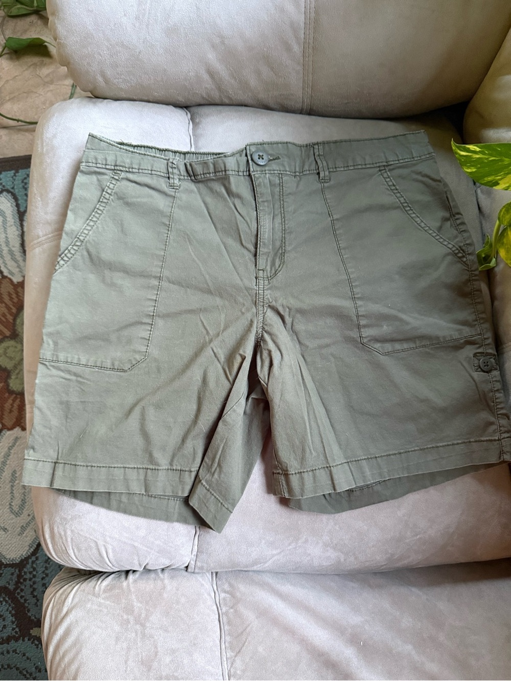 Sanctuary Olive Cargo Shorts